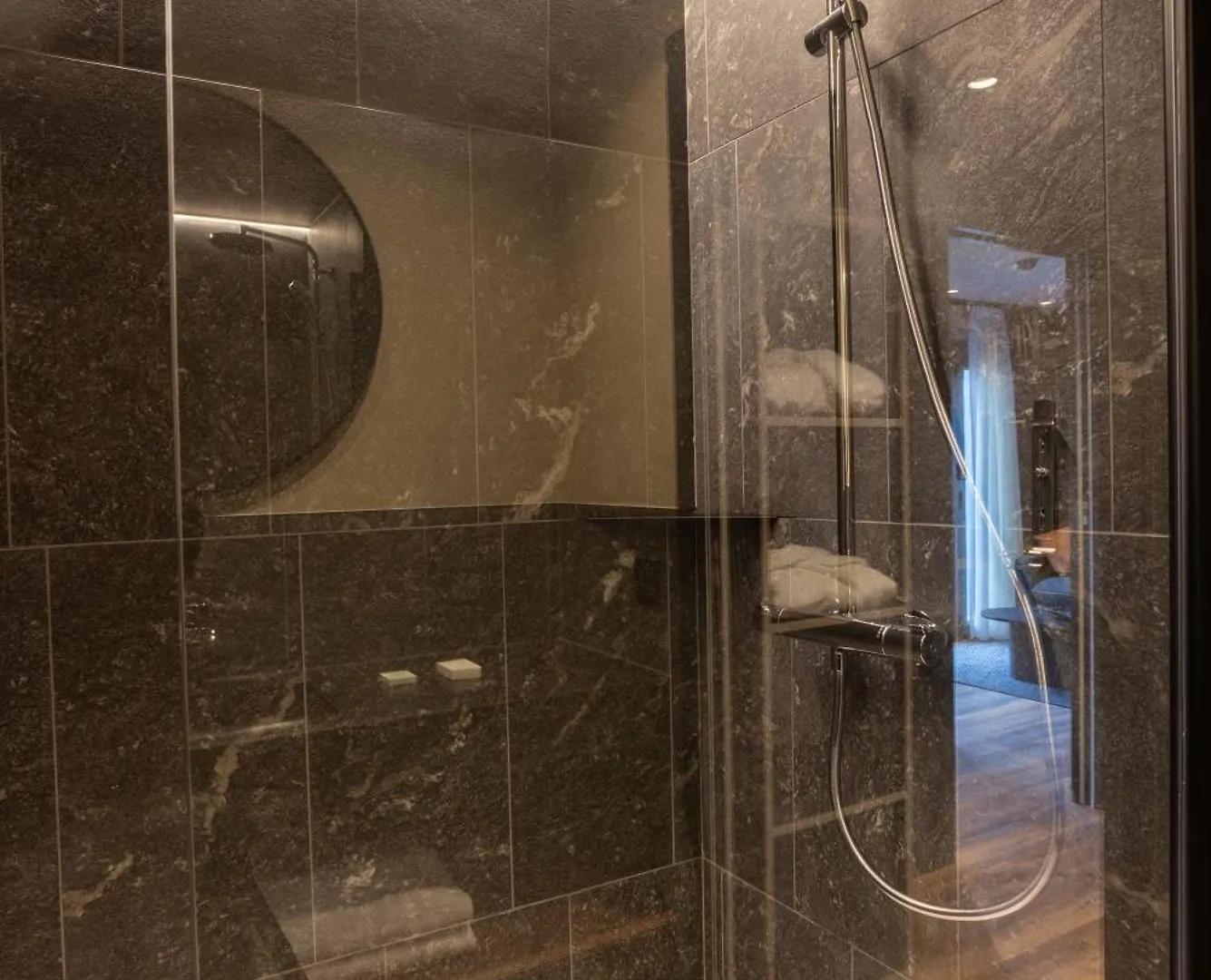 Miura Hotel Voglans France