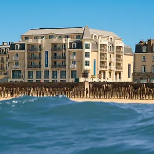 Le Nouveau Monde 4*, Saint-Malo France