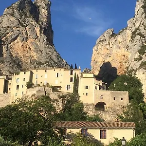 Particulier Des Lumieres , Moustiers-Sainte-Marie France